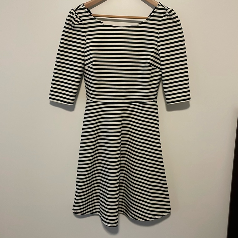 Pixley dress - medium - boatneck, A-line, 3/4 sleeve, black & white